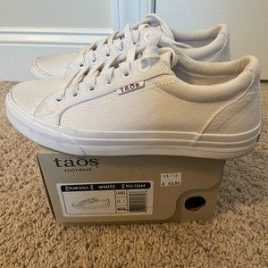 Taos Plim Soul White Sneaker- Size 7
